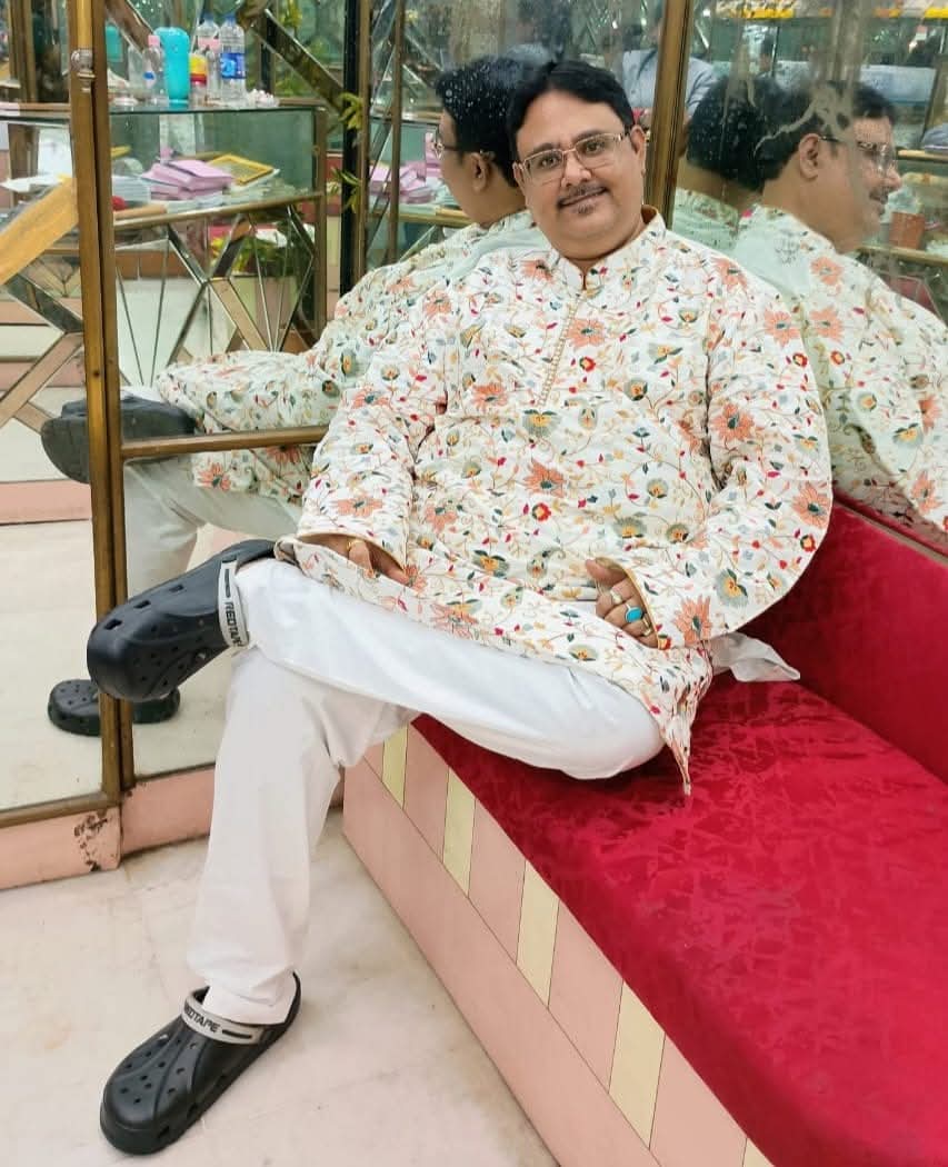 Dr. Himaadri Mukhherjee image